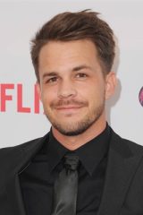Johnny Simmons