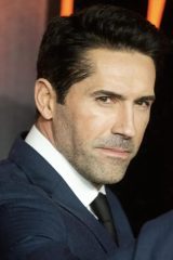 Scott Adkins