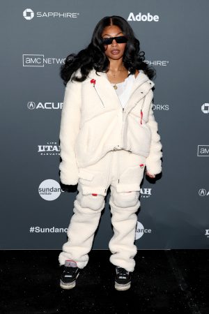 Tia Nomore